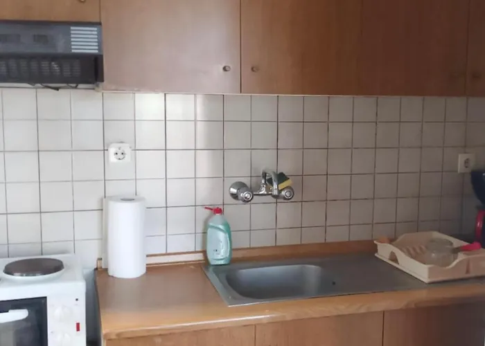 One Bedroom Full Apartment. Lejlighed
